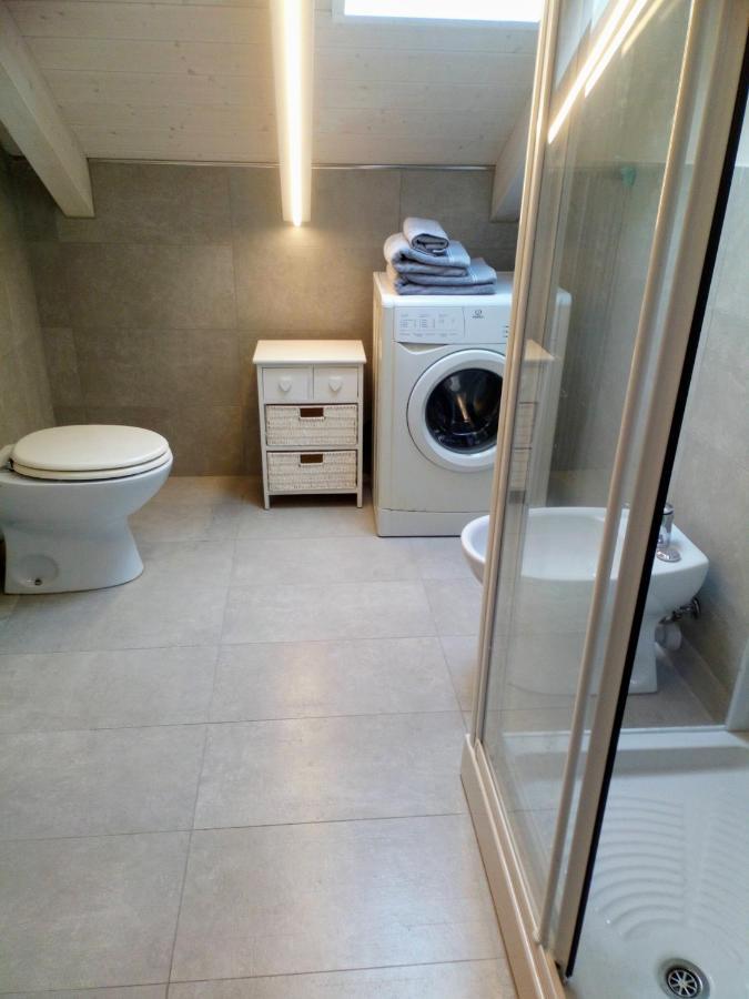 Casa Di Claude 2 Finalmarina Apartment Finale Ligure Bagian luar foto