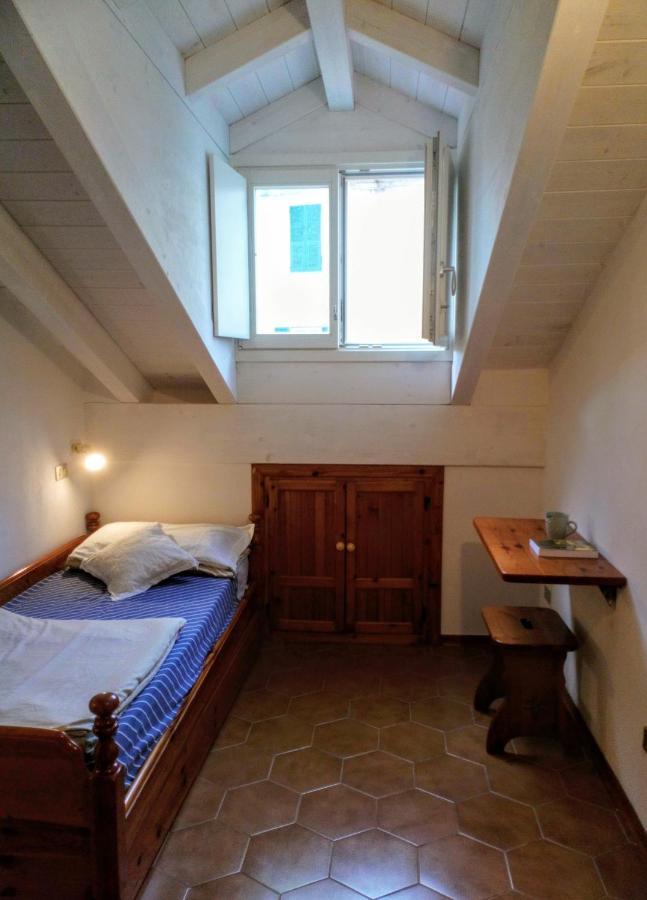 Casa Di Claude 2 Finalmarina Apartment Finale Ligure Bagian luar foto