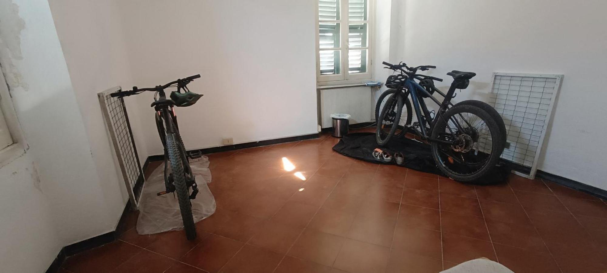 Casa Di Claude 2 Finalmarina Apartment Finale Ligure Bagian luar foto